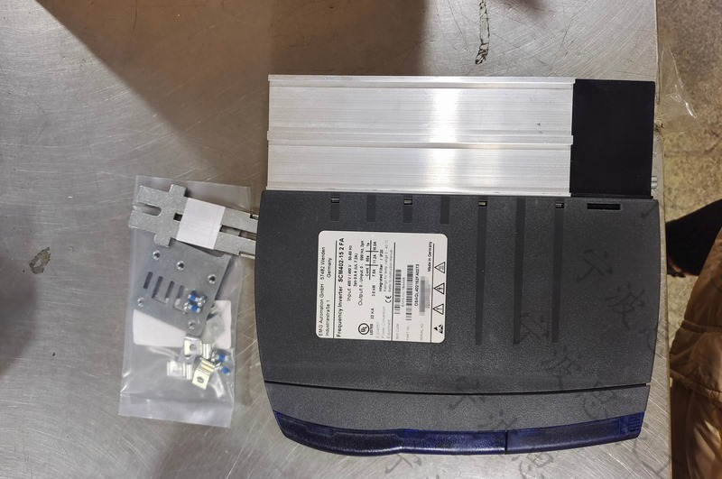 EMG變頻器SCM 202 -15 2 FA